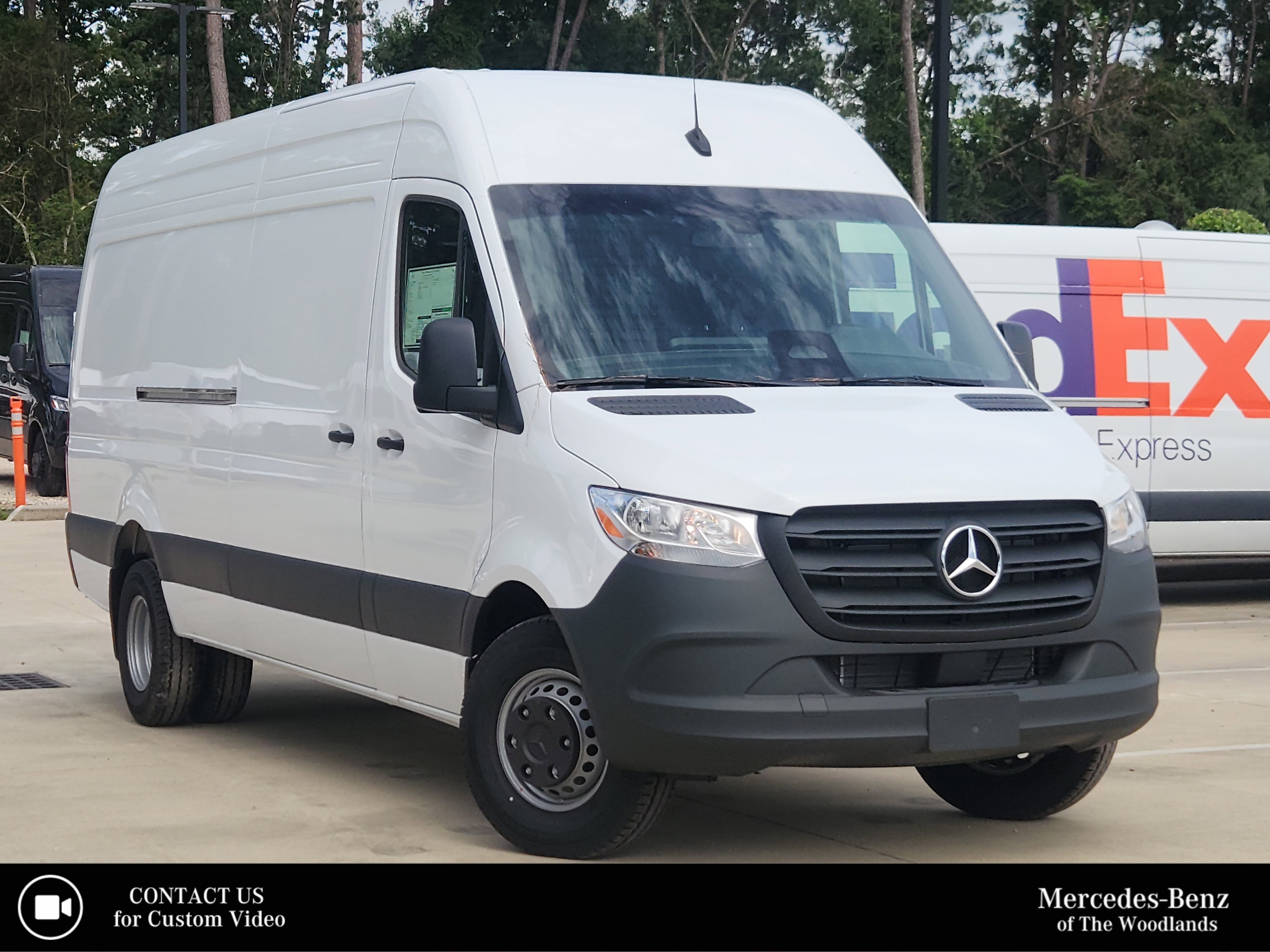 2025 Mercedes-Benz Sprinter Cargo Van Base's photo