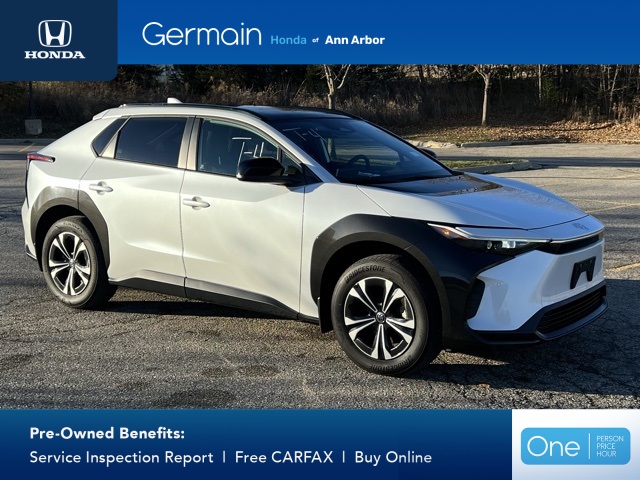 2024 Toyota bZ4X XLE's photo