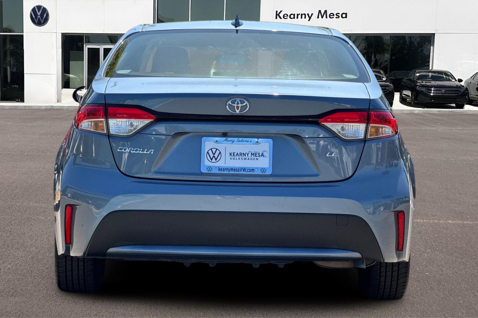 2022 Toyota Corolla LE photo 4