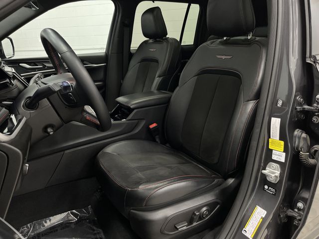 2022 Jeep Grand Cherokee Trailhawk photo 3
