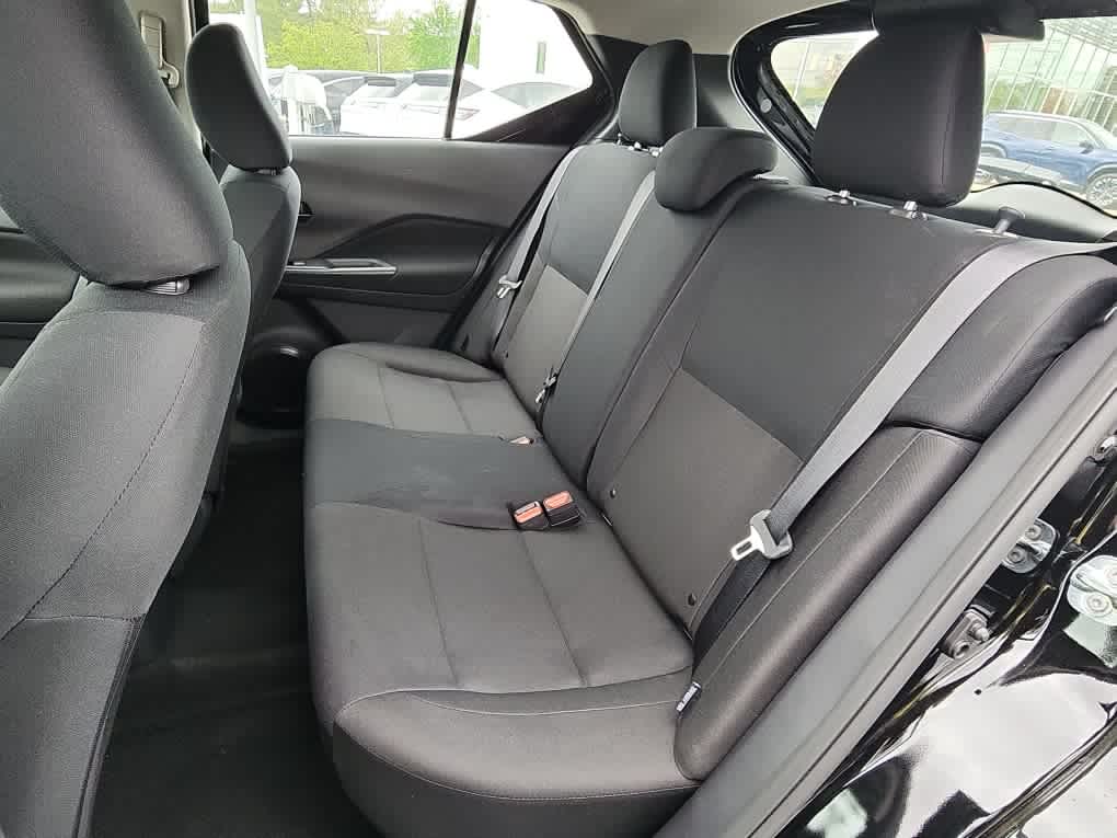2025 Nissan Kicks Play S photo 10