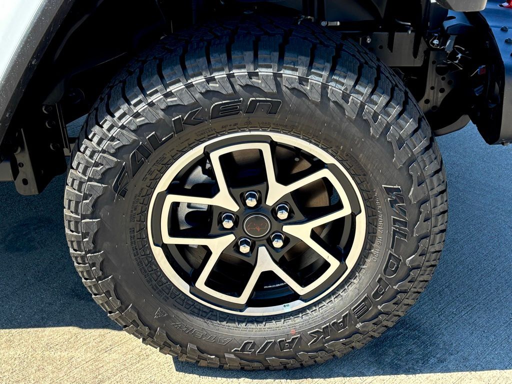 2025 Jeep Gladiator Rubicon photo 21