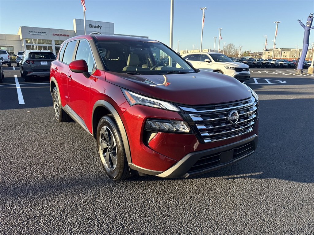 2025 Nissan Rogue SV's photo