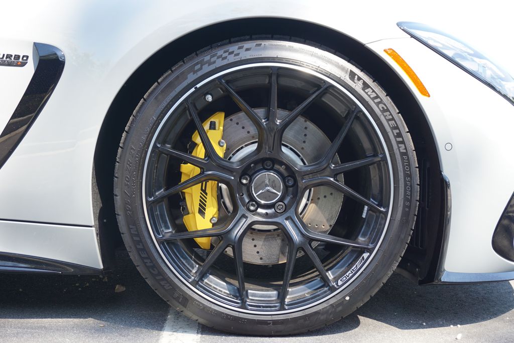 2026 Mercedes Benz AMG GT photo 20
