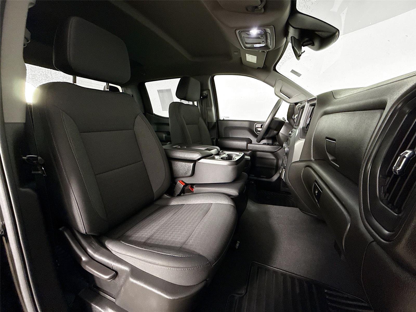 2023 Chevrolet Silverado 1500 Custom photo 19