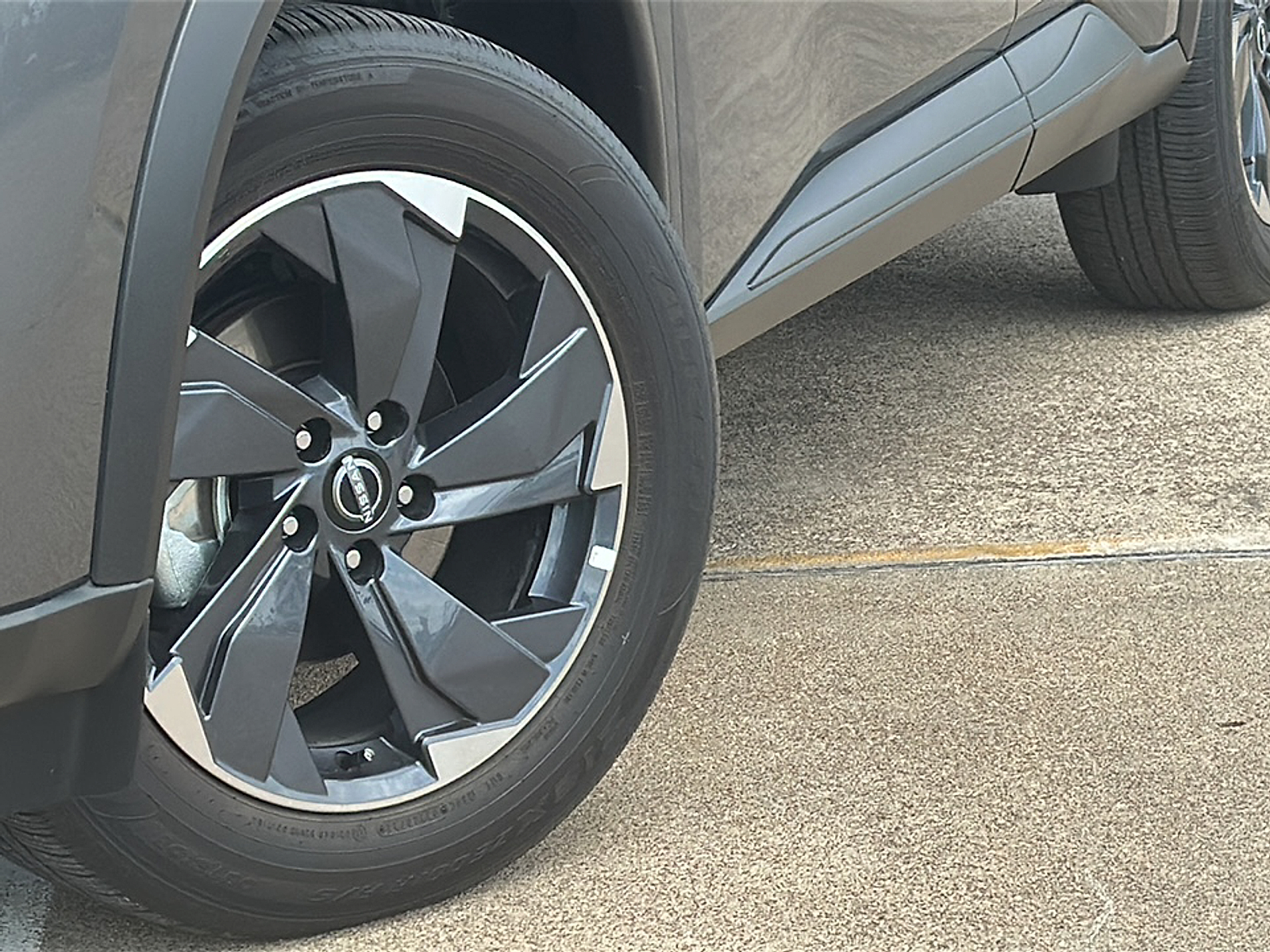 Certified Used 2025 Gun Metallic Nissan SV FWD image 3