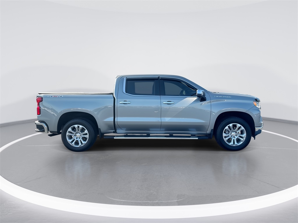 2025 Chevrolet Silverado 1500 LTZ photo 9