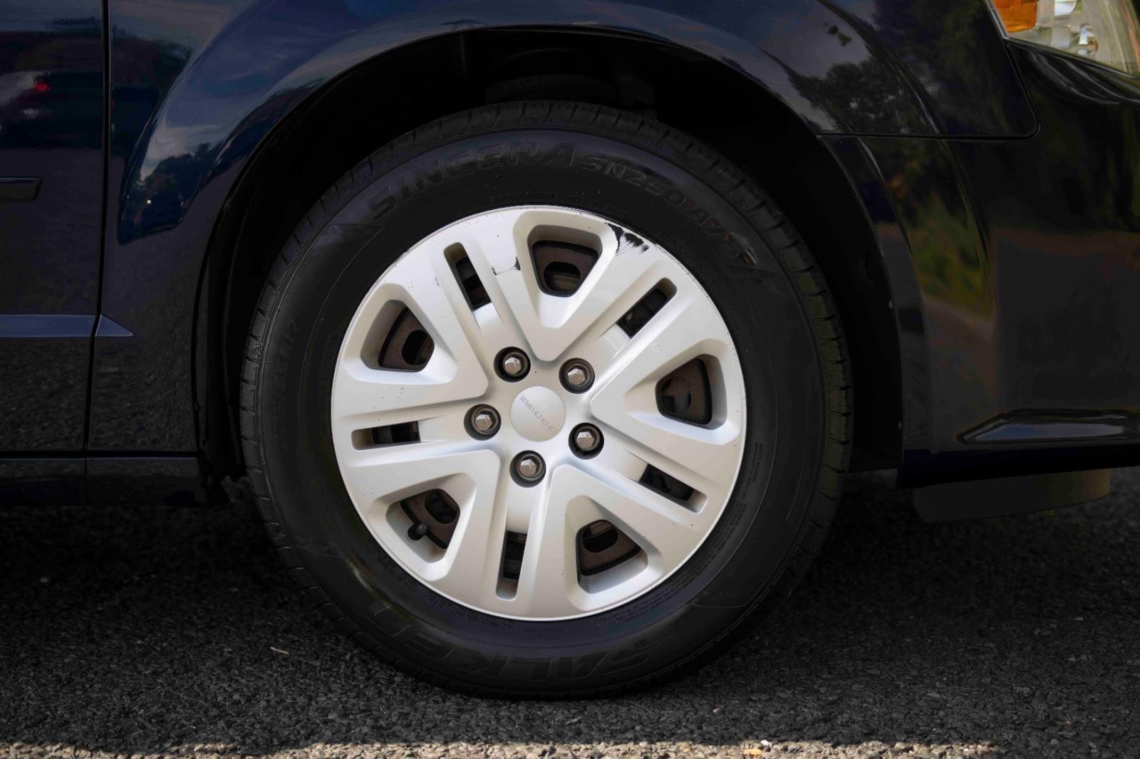 2015 Dodge Grand Caravan SE photo 23