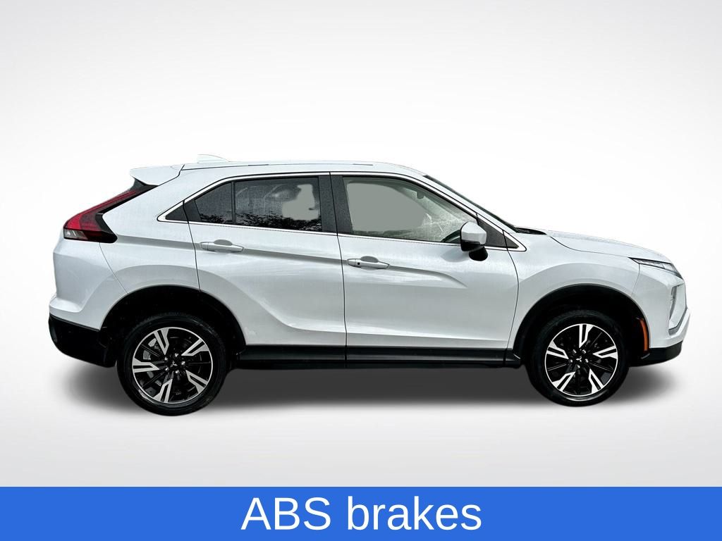 2024 Mitsubishi Eclipse Cross SE photo 7
