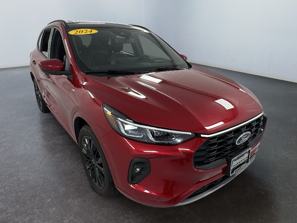 2024 Ford Escape ST-Line Elite's photo