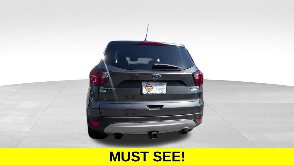 2019 Ford Escape Titanium photo 3
