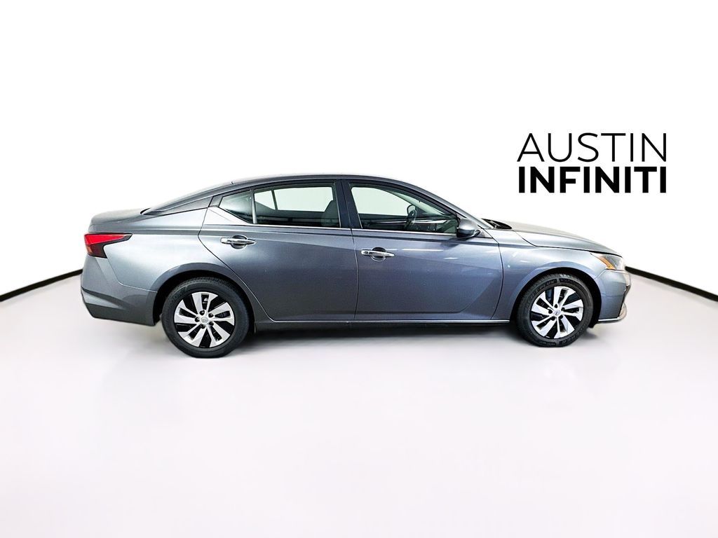 2023 Nissan Altima 2.5 S photo 8