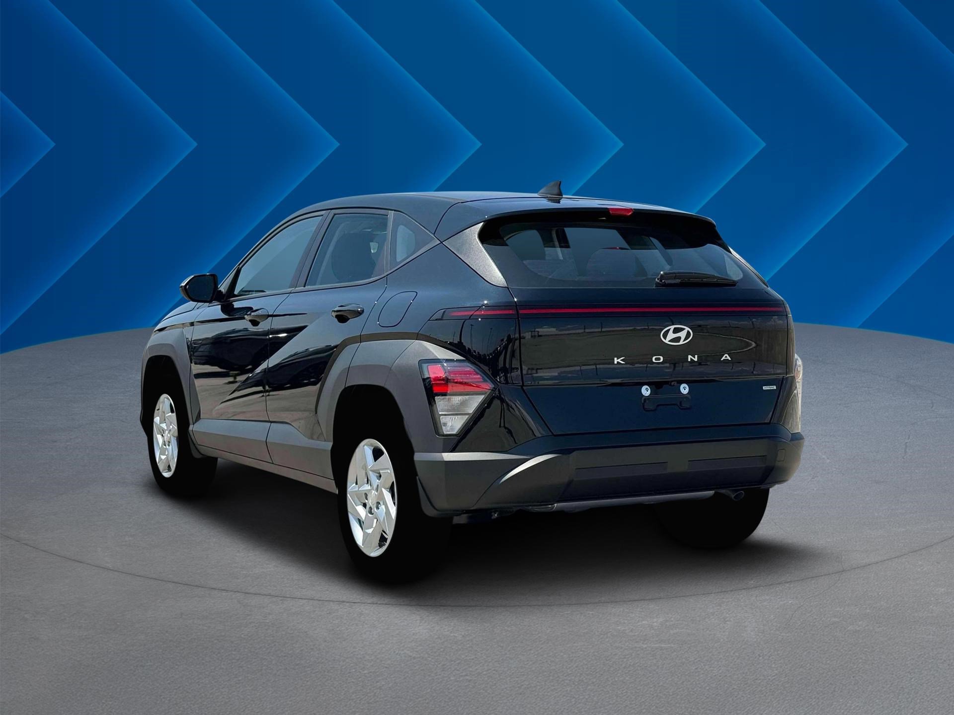 2026 Hyundai Kona SE photo 3