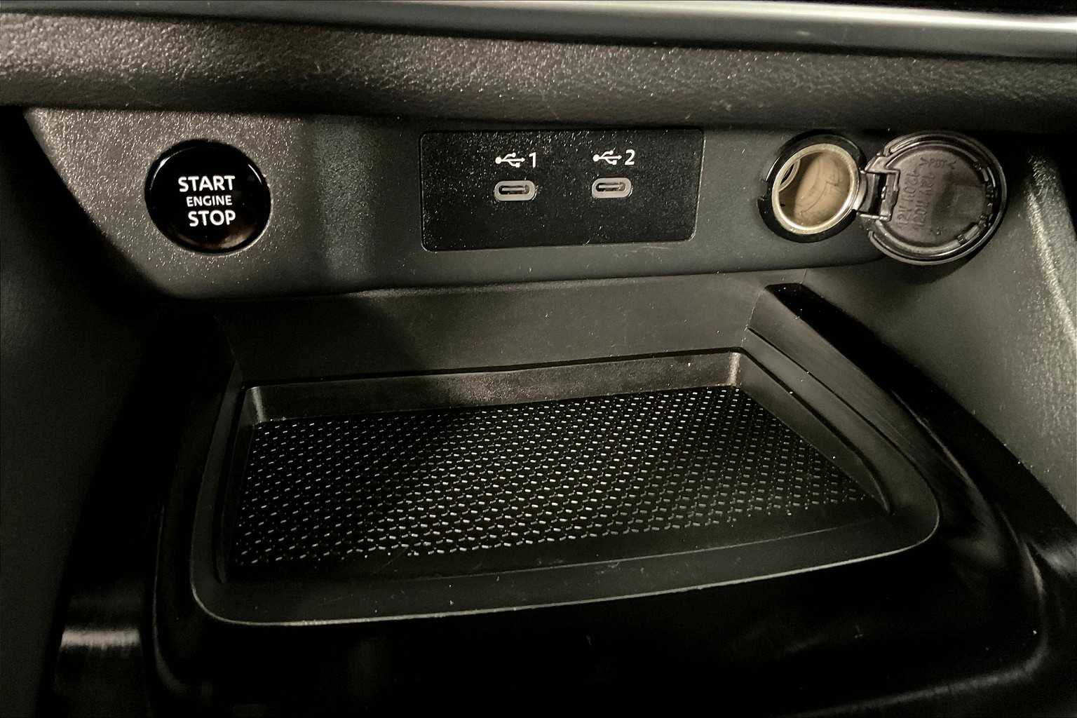 2024 Nissan Rogue SV photo 25