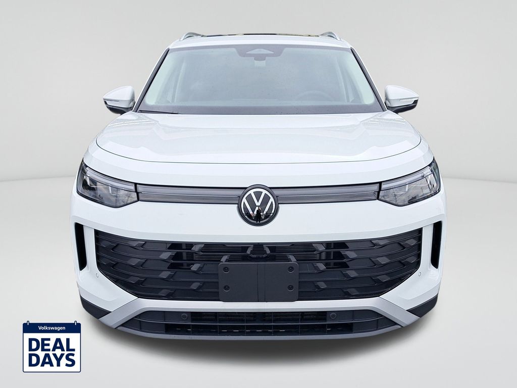 2025 Volkswagen Tiguan SE photo 2