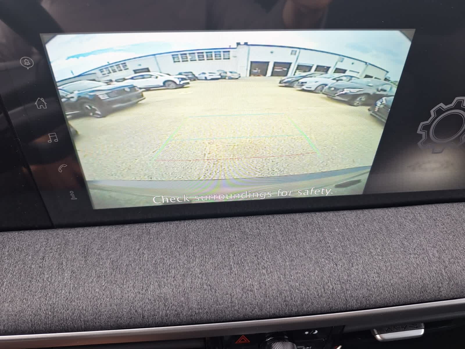 2025 Nissan Kicks SV photo 15