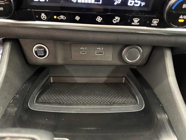 2021 Nissan Rogue SV photo 21