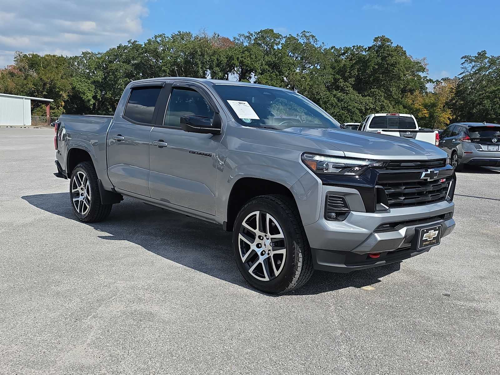 2023 Chevrolet Colorado Z71 photo 2