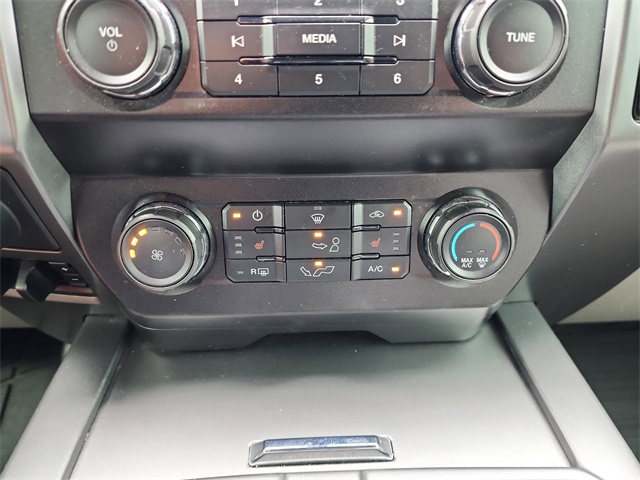 2019 Ford F-150 XLT photo 24