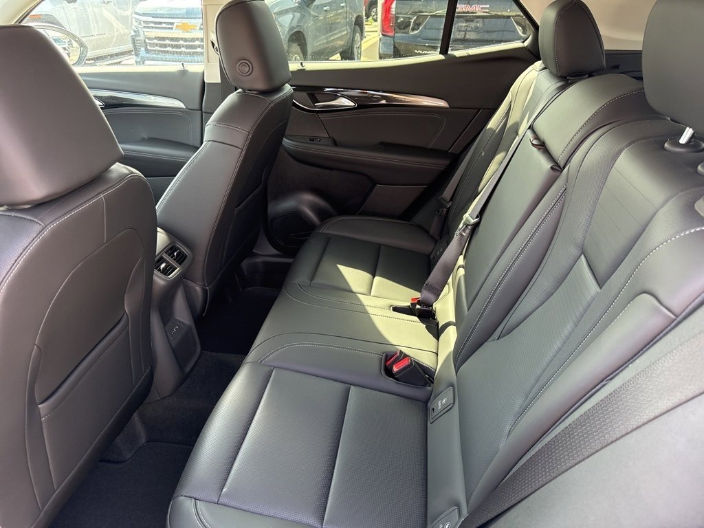 2025 Buick Envision Preferred photo 9