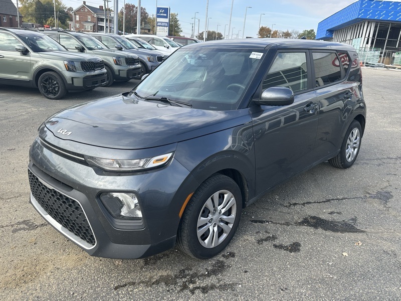 2022 Kia Soul LX photo 3