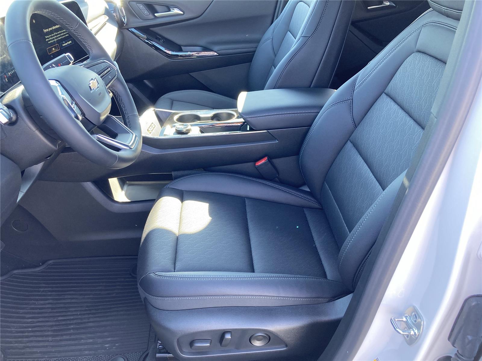 2026 Chevrolet Equinox LT photo 25