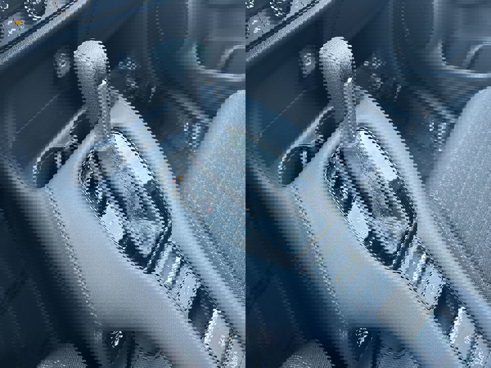 2023 Honda HR-V LX photo 18