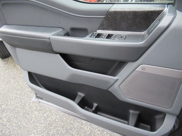 2022 Ford F-150 XLT photo 26