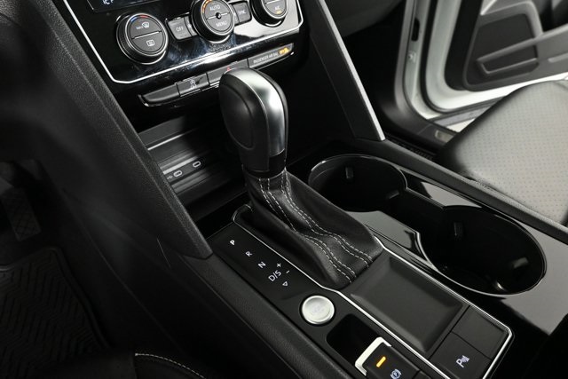 2022 Volkswagen Atlas Cross Sport SE Technology photo 24