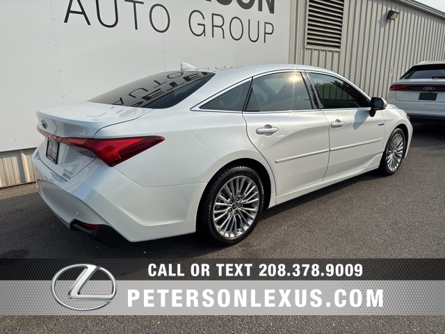 2019 Toyota Avalon Hybrid Limited photo 4