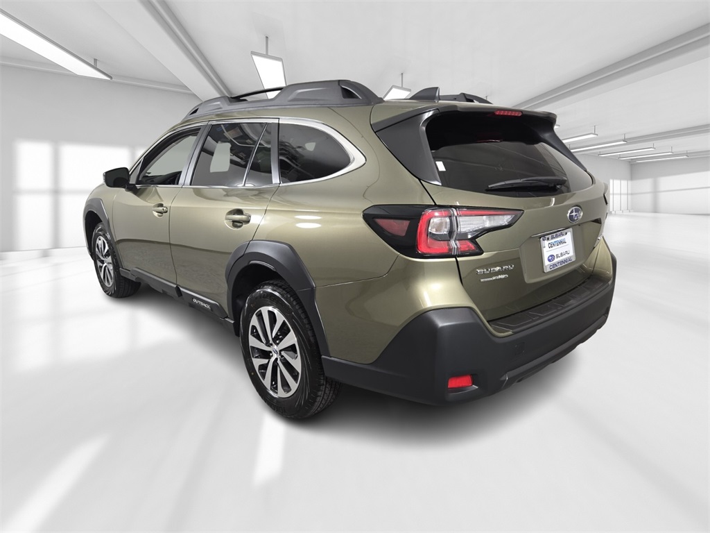 2025 Subaru Outback Premium photo 3