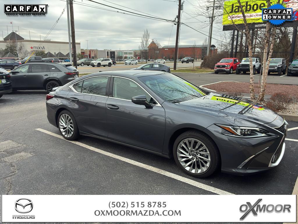 2023 Lexus ES 350 Luxury's photo