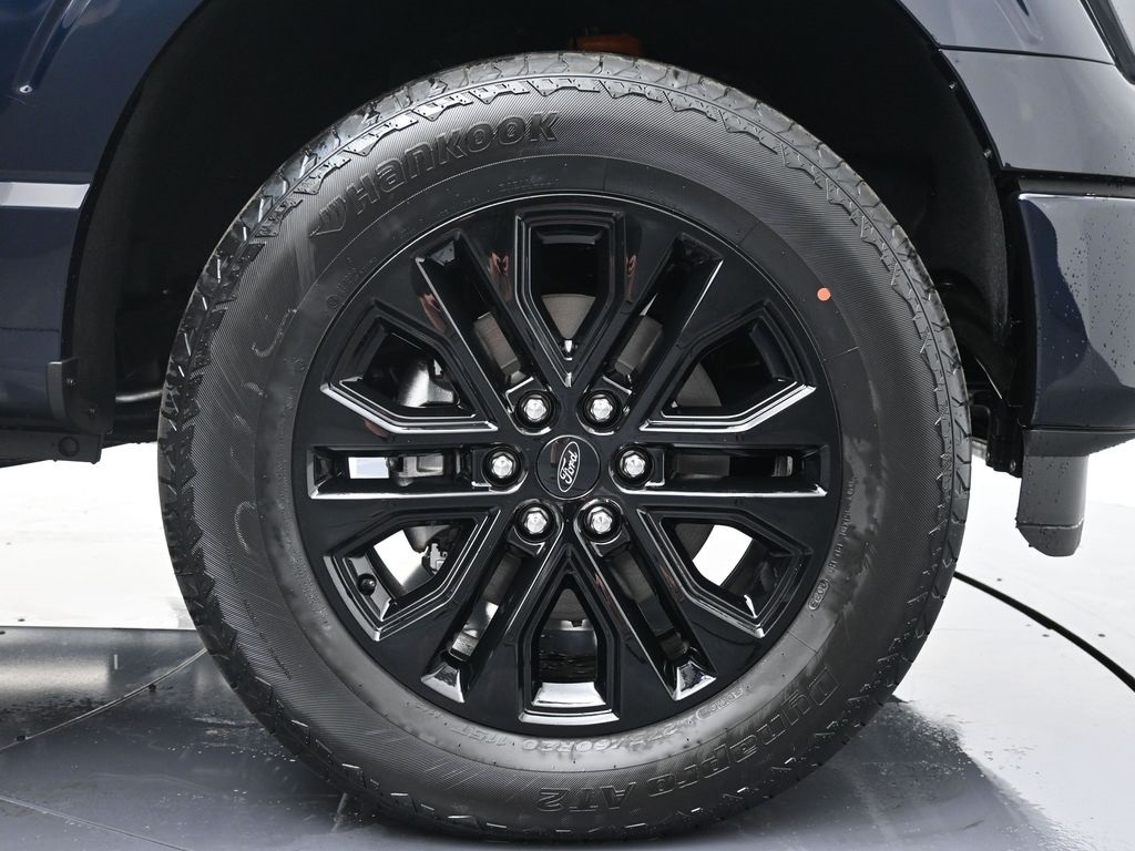 2025 Ford F-150 Lariat photo 34