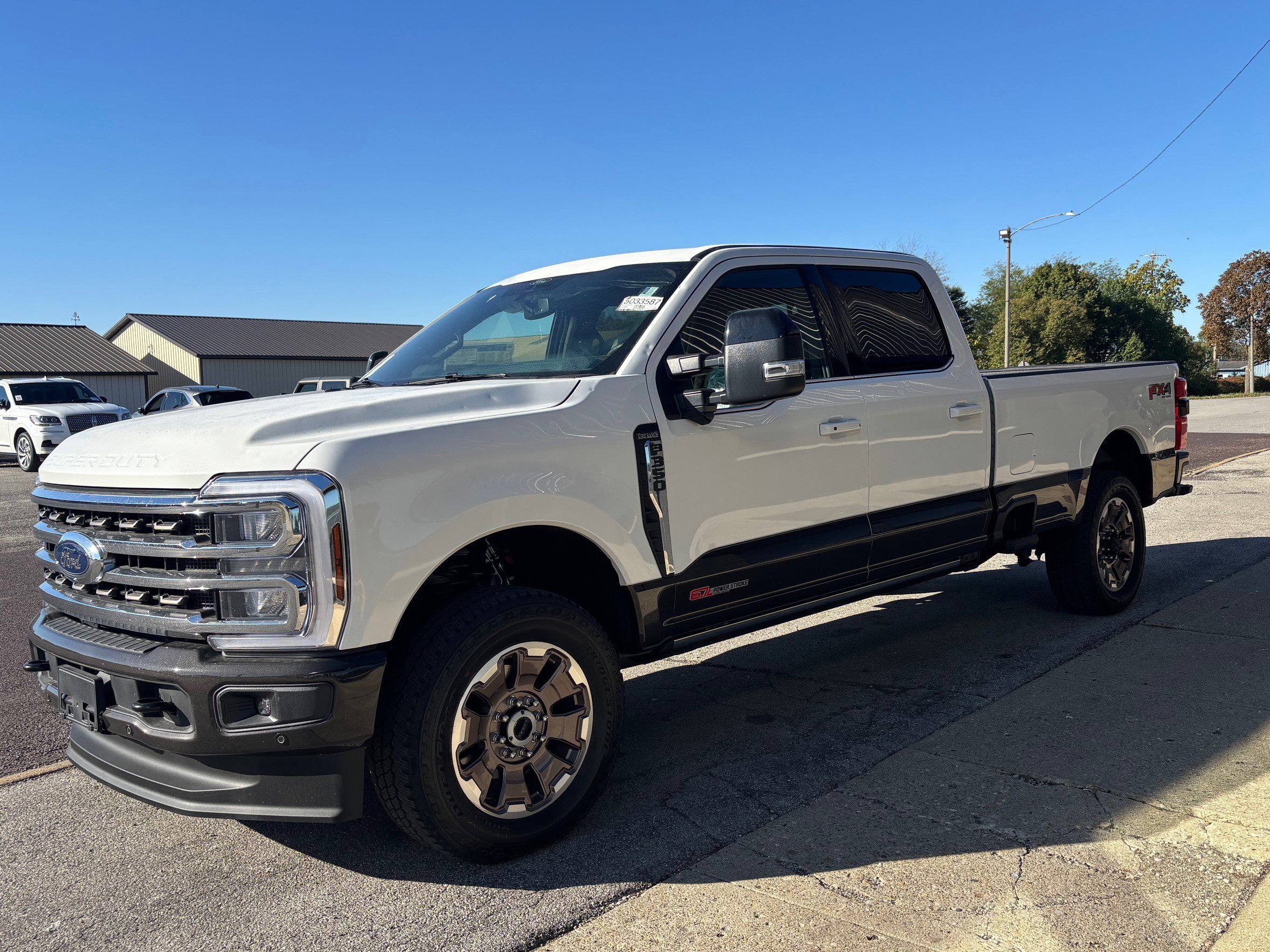 2025 Ford F-350 King Ranch photo 2