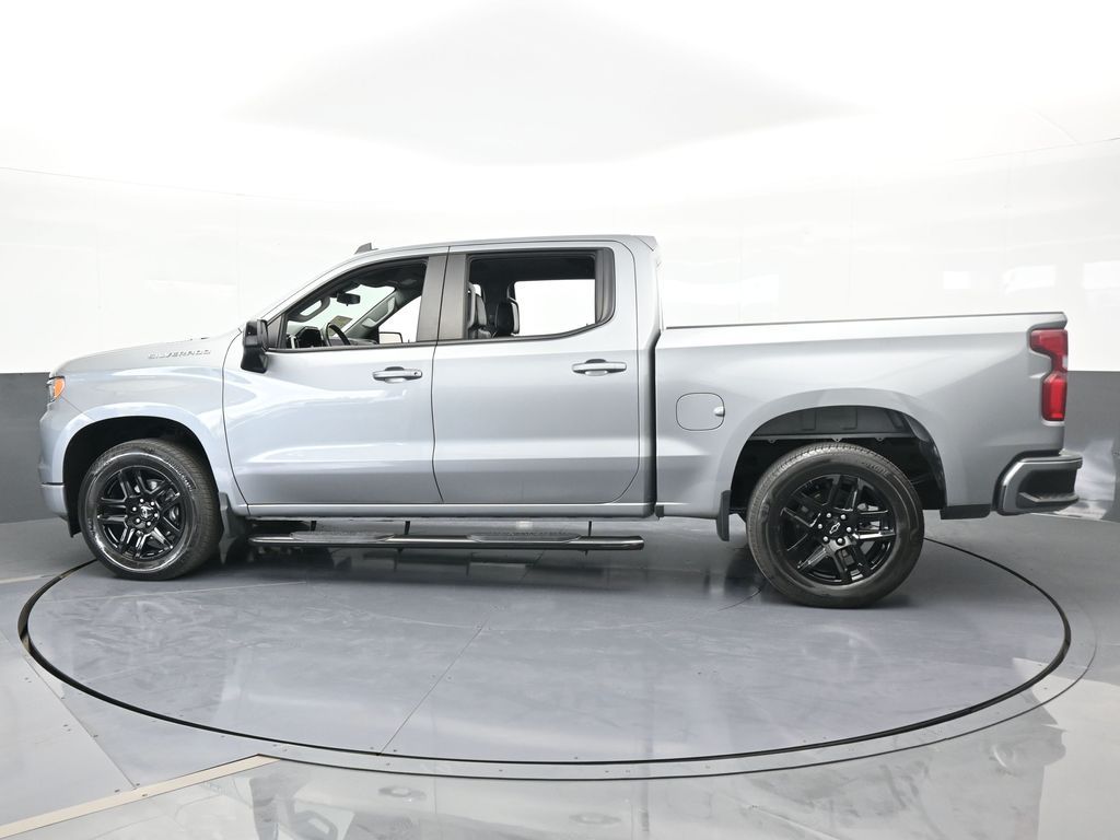 2023 Chevrolet Silverado 1500 RST photo 3