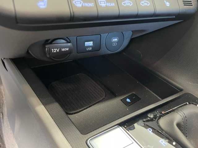 2024 Hyundai Elantra SEL Convenience photo 22