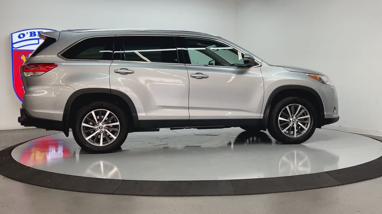 2019 Toyota Highlander XLE photo 4