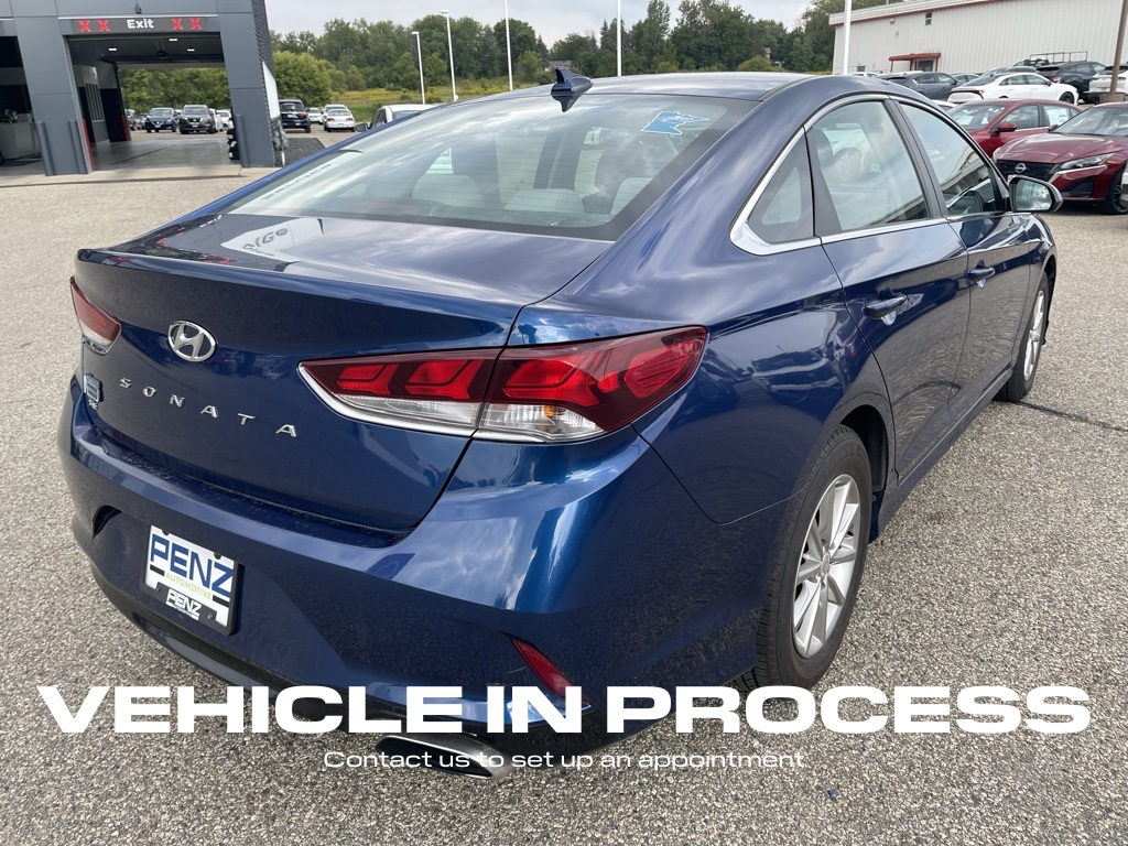 2018 Hyundai Sonata SE photo 2