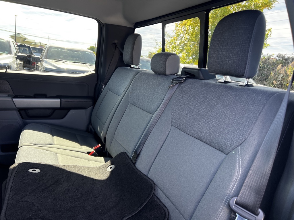2025 Ford F-150 XLT photo 17