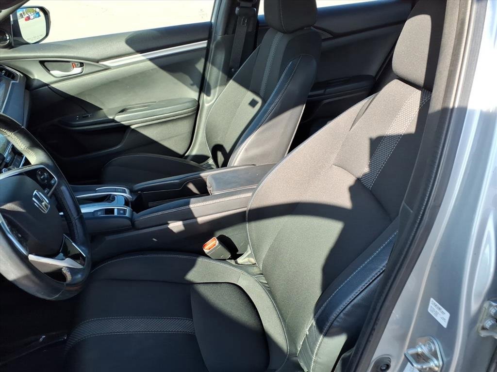 2020 Honda Civic Sport photo 13