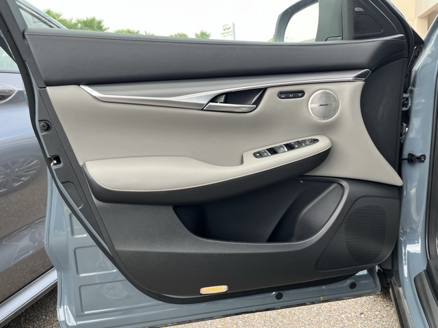 2025 Infiniti QX50 Luxe photo 10