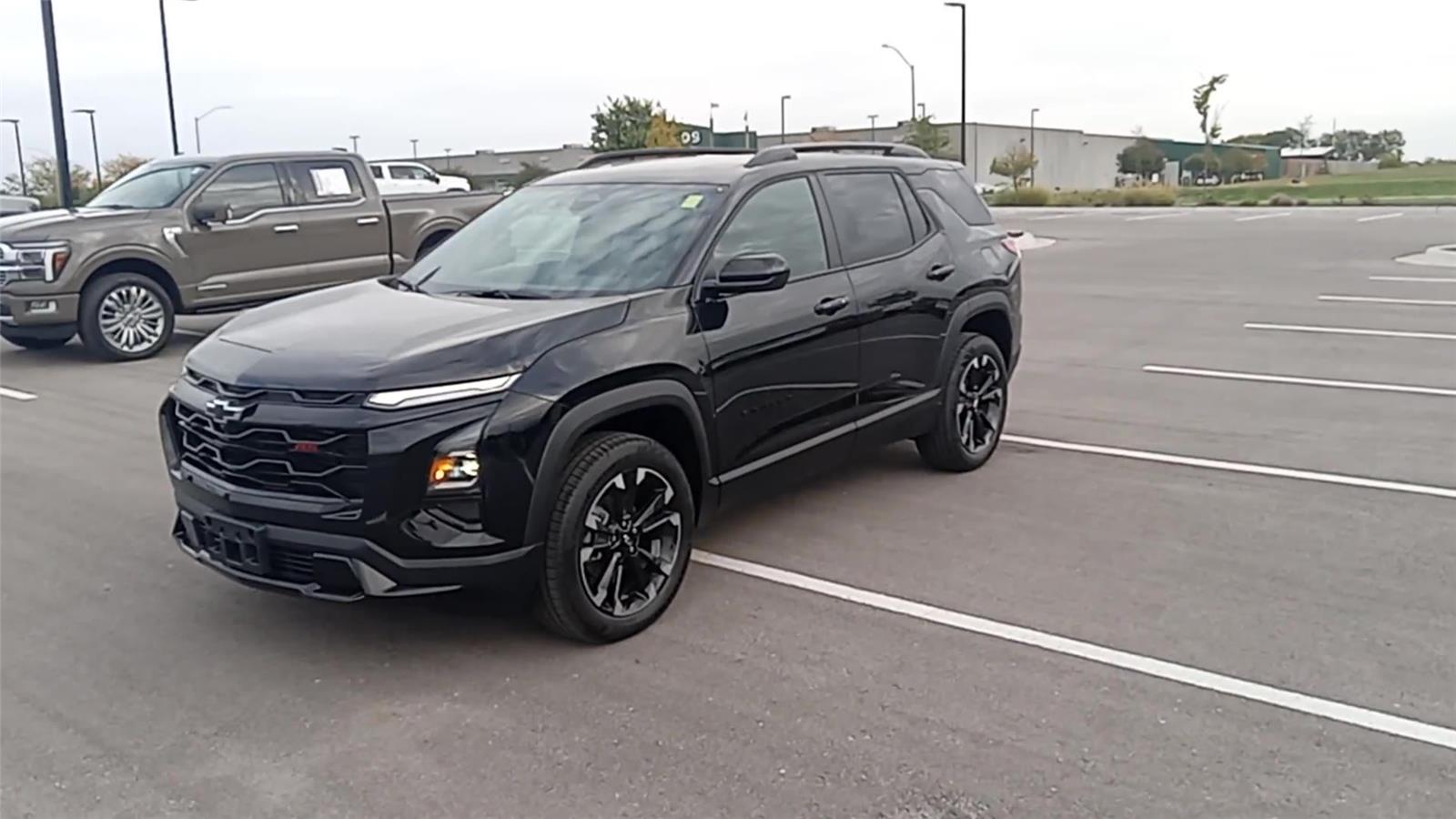 2026 Chevrolet Equinox RS photo 2