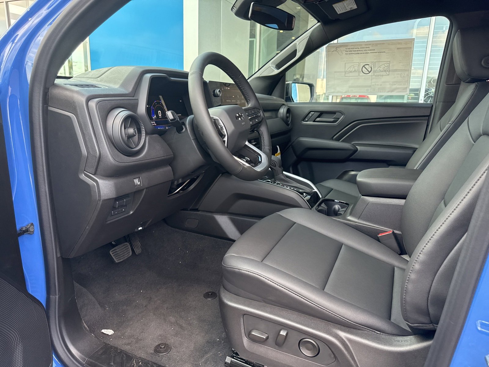 2026 Chevrolet Colorado Trail Boss photo 14