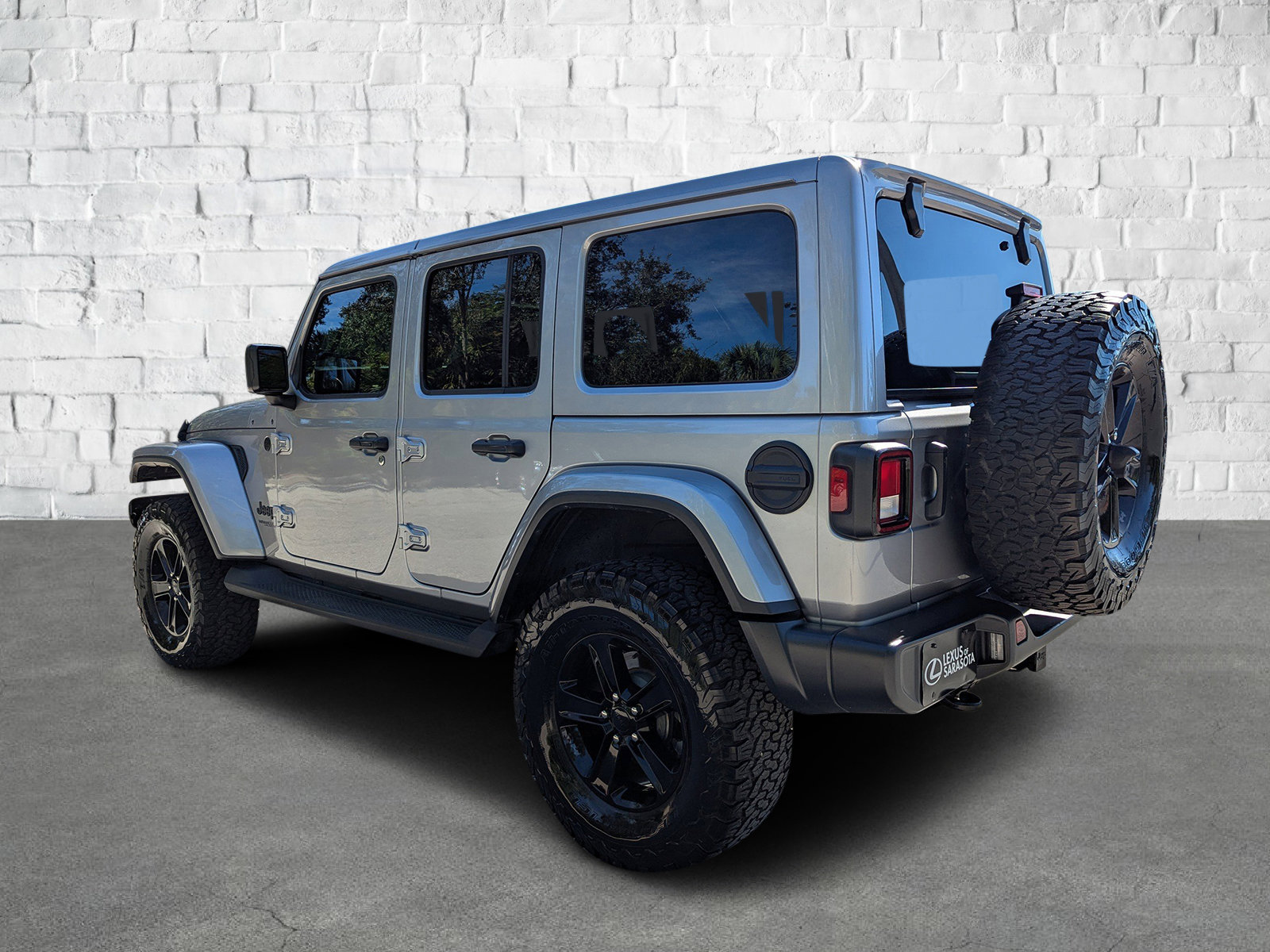 2021 Jeep Wrangler Unlimited Sahara Altitude photo 6