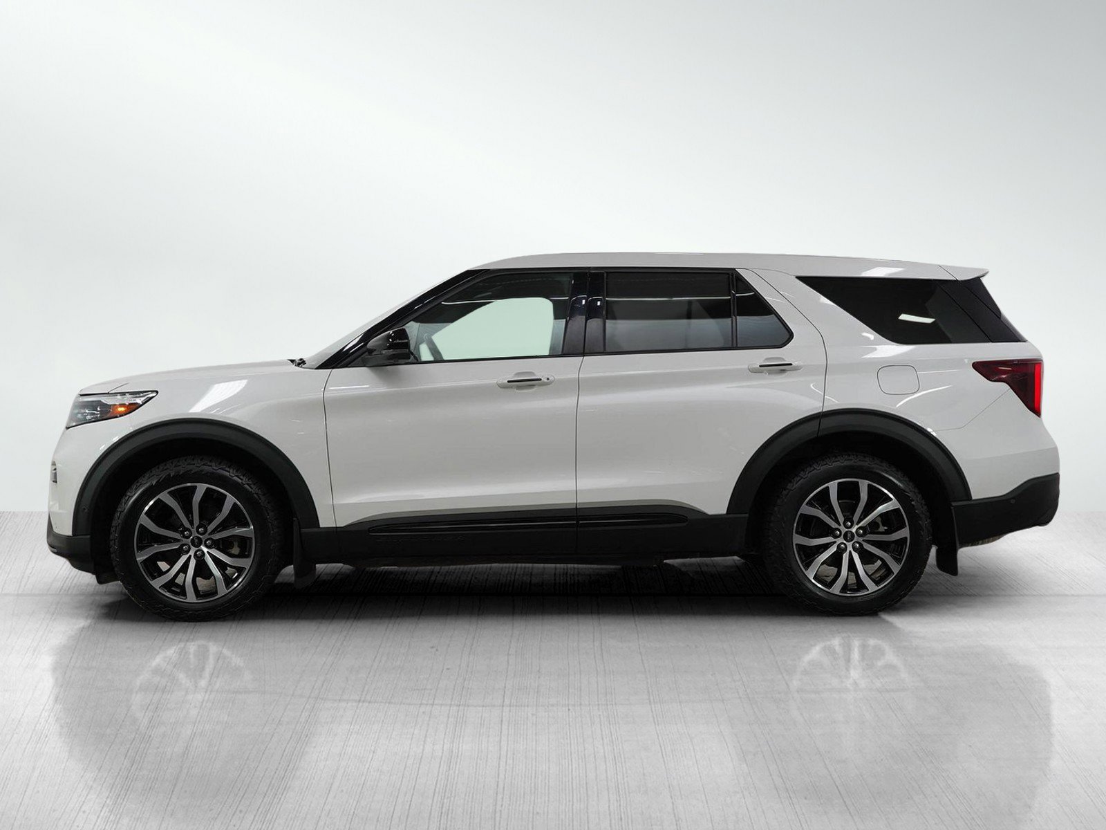 Used 2021 Ford Explorer ST with VIN 1FM5K8GC6MGB88935 for sale in Hopkins, Minnesota