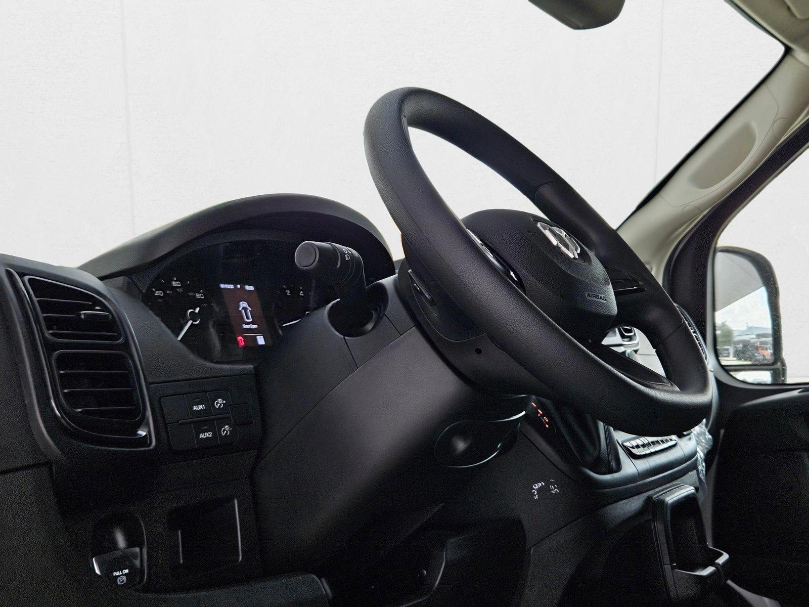 2025 Ram ProMaster 2500 photo 2