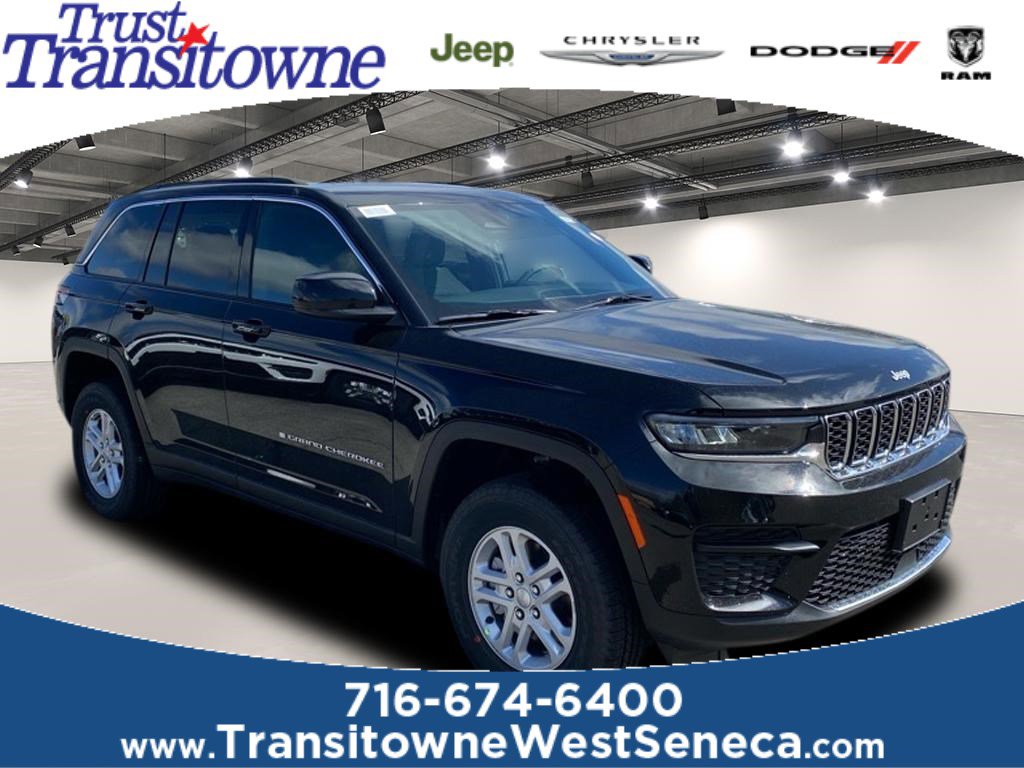 2025 Jeep Grand Cherokee Laredo's photo