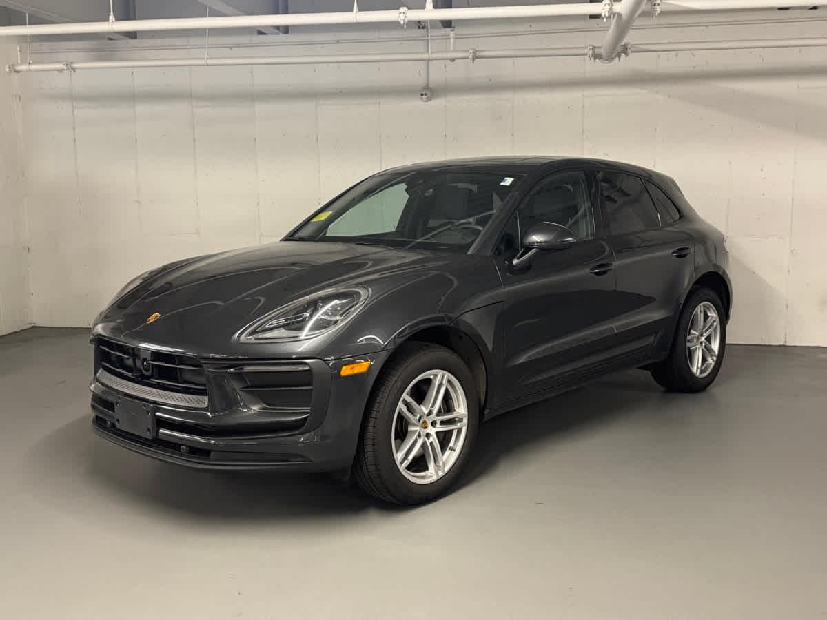 2025 Porsche Macan 