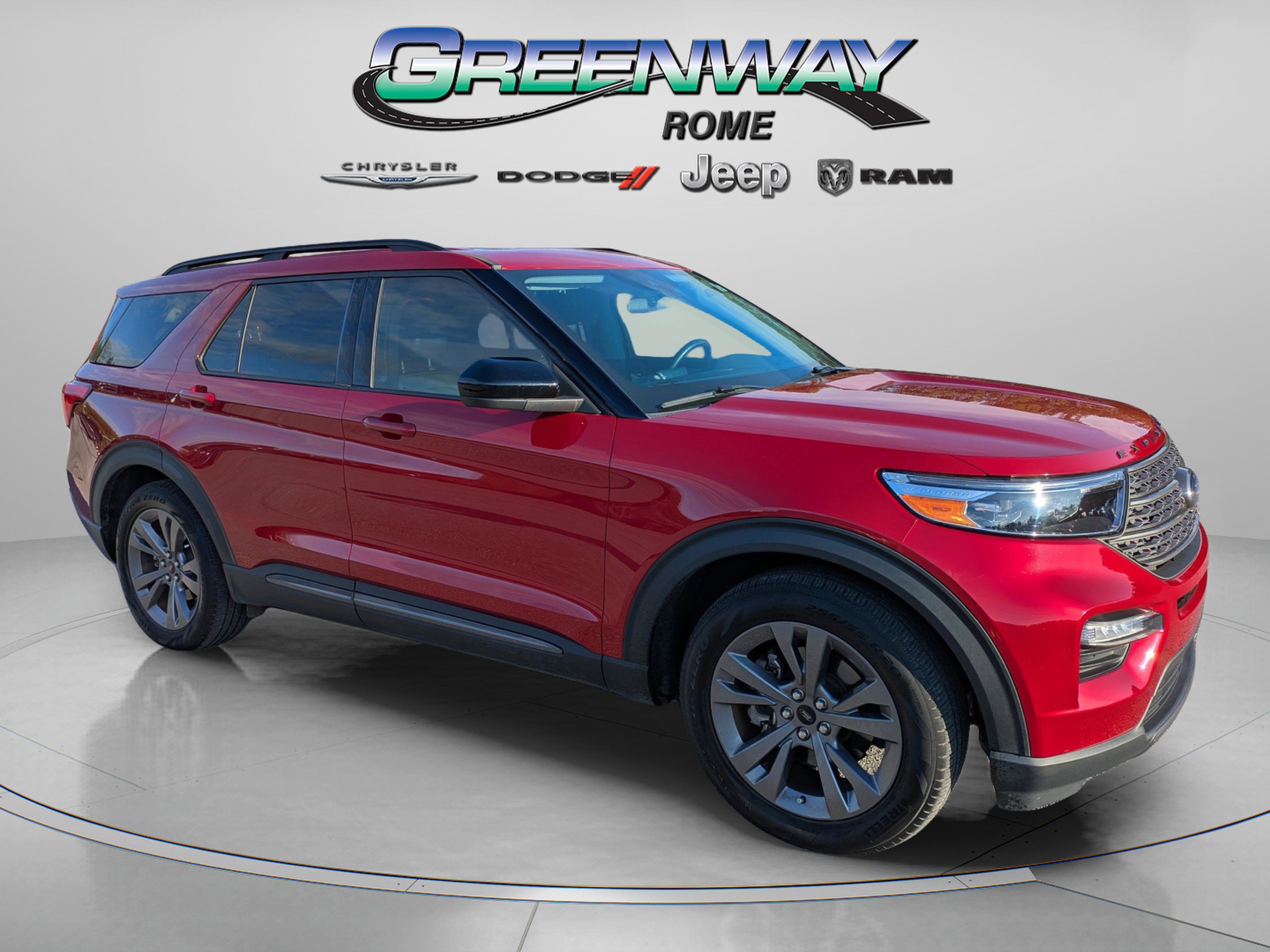 2022 Ford Explorer XLT's photo