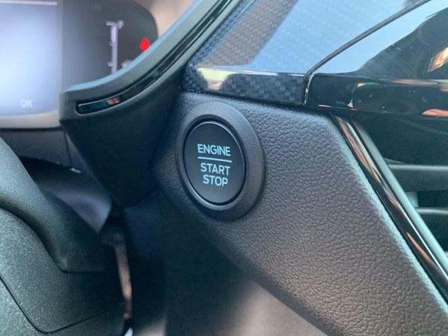 2025 Ford Escape ST-Line photo 16